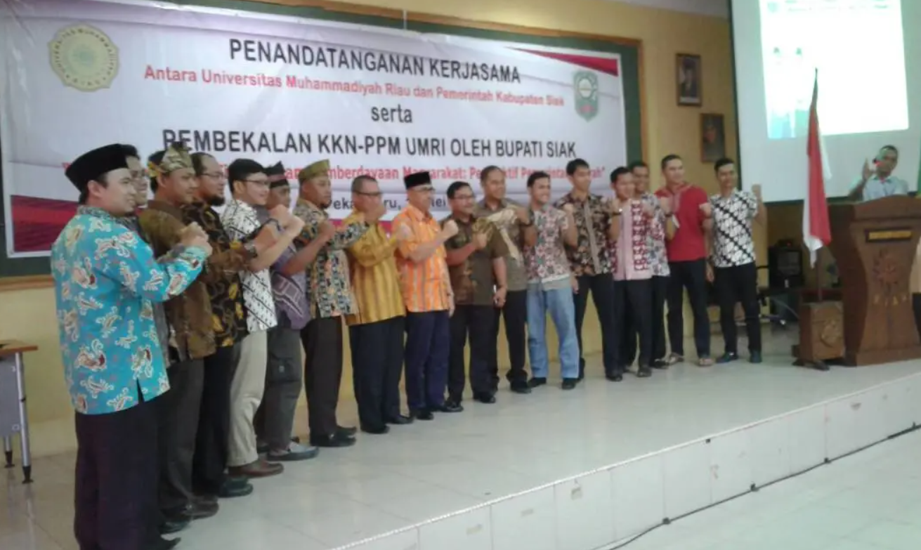 Wujudkan Tri Darma Perguruan Tinggi, UMRI dan Pemkab Siak Tandatangani MoU
